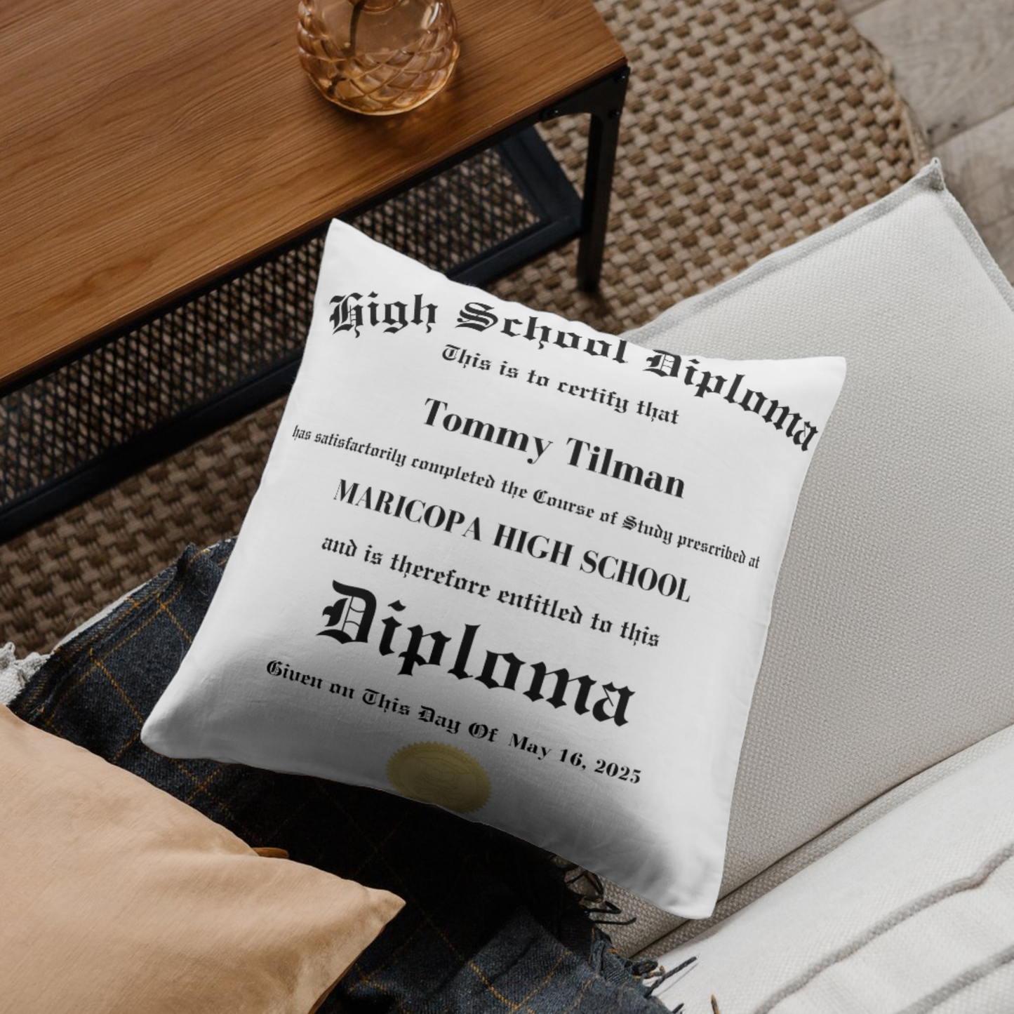 🎓 Personalized Graduation Memorabilia Pillow – A Keepsake to Cherish! 🎓